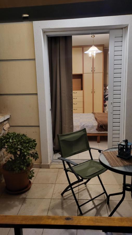 M&M Airport Stop Garden Apartment Spáta Exterior foto