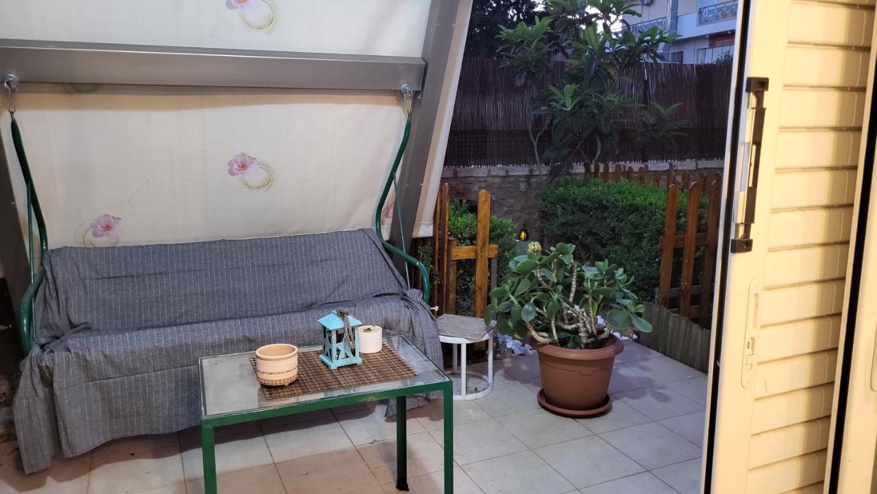 M&M Airport Stop Garden Apartment Spáta Exterior foto